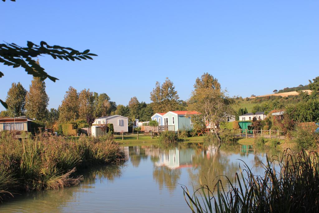 Hotel Camping Le Marqueval à Pourville-sur-Mer Extérieur photo